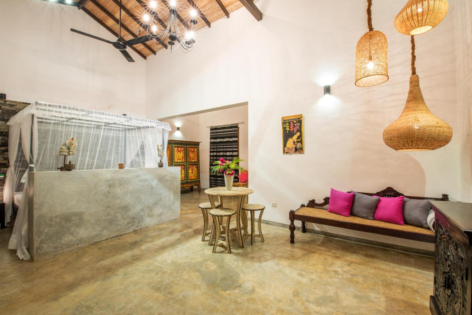 Tropical House - Jungleside Villa ヒッカドゥワ 部屋 写真