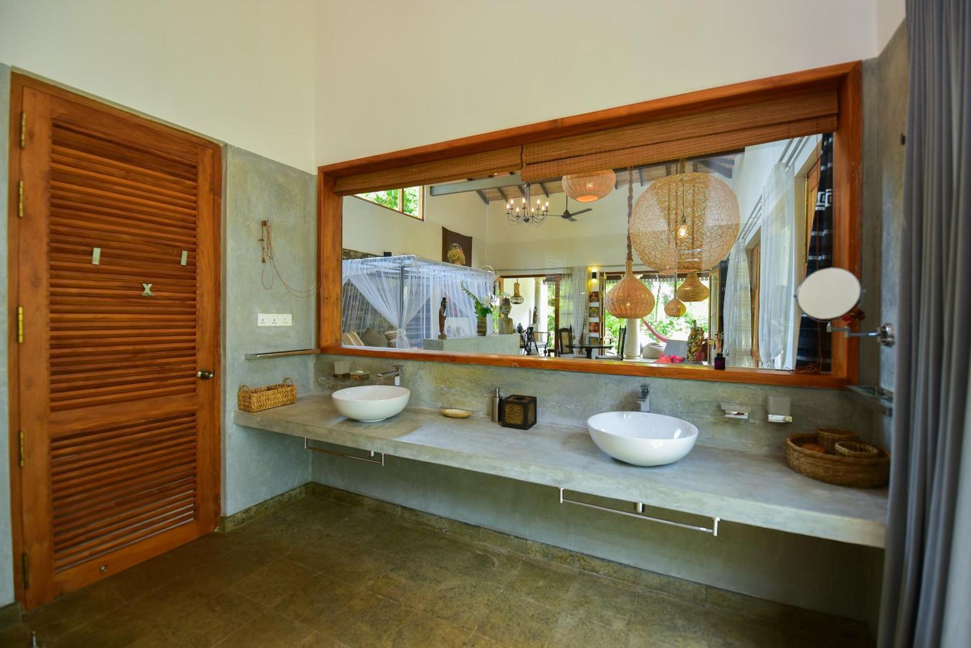 Tropical House - Jungleside Villa ヒッカドゥワ 部屋 写真
