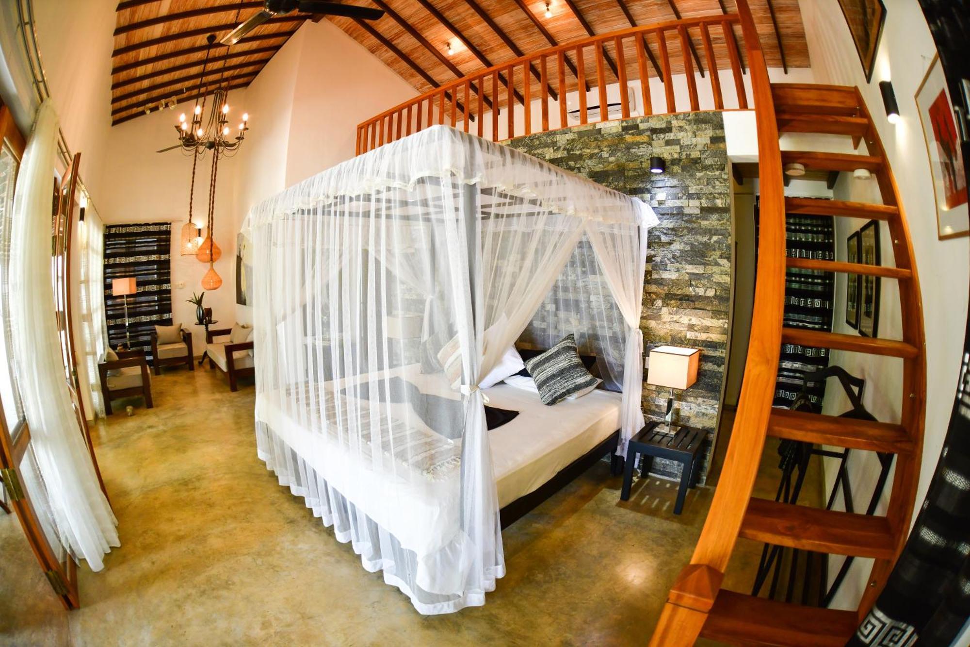 Tropical House - Jungleside Villa ヒッカドゥワ 部屋 写真